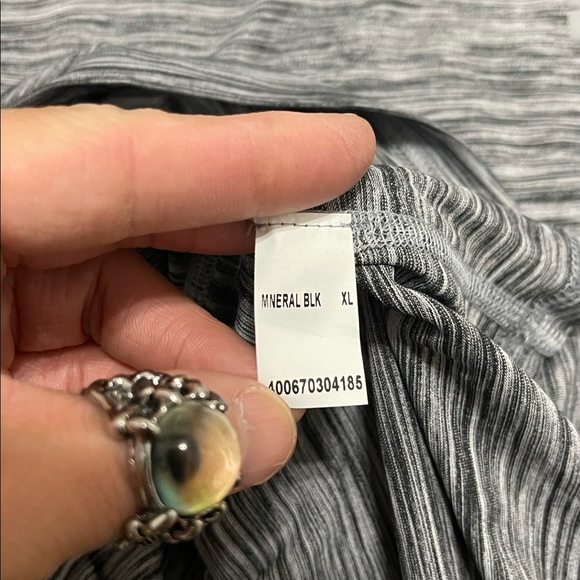 NWT Men’s Size X-Large Fila Short Sleeve Quick Dry Logo Print Tee In Grey - Picture 8 of 9